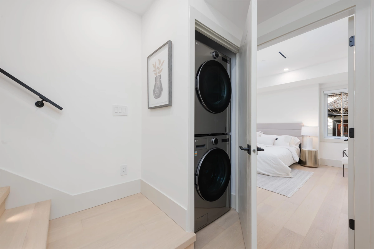 Loft / Bonus Room Photo of 1 375 E 33rd Avenue, Vancouver, BC