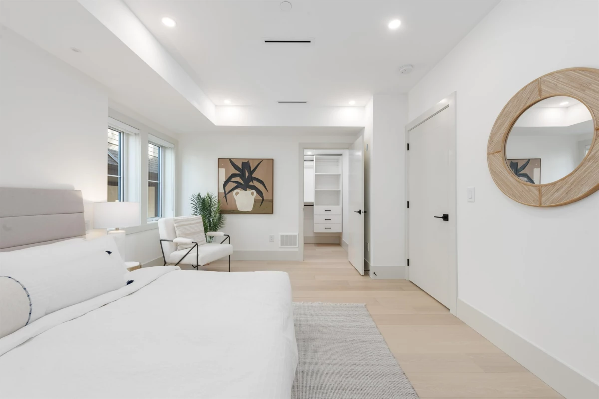 Mudroom Photo of 1 375 E 33rd Avenue, Vancouver, BC