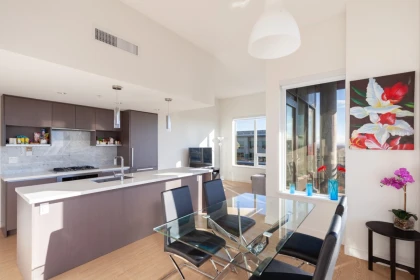 Kitchen Island Photo of 1901 8833 Hazelbridge Way, Richmond, BC