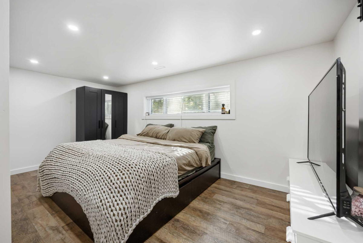 Basement Recreation Room Photo of 66686 Kawkawa Lake Road, Hope, BC