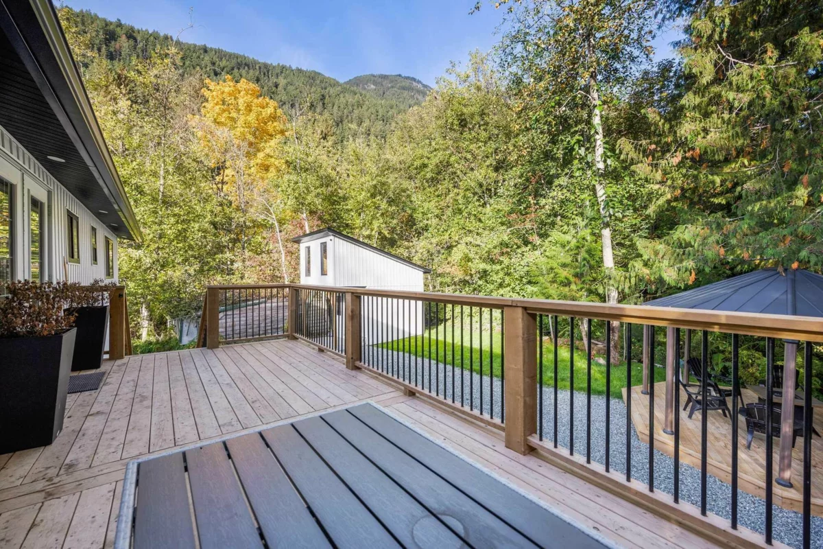 Bedroom 2 Photo of 66686 Kawkawa Lake Road, Hope, BC