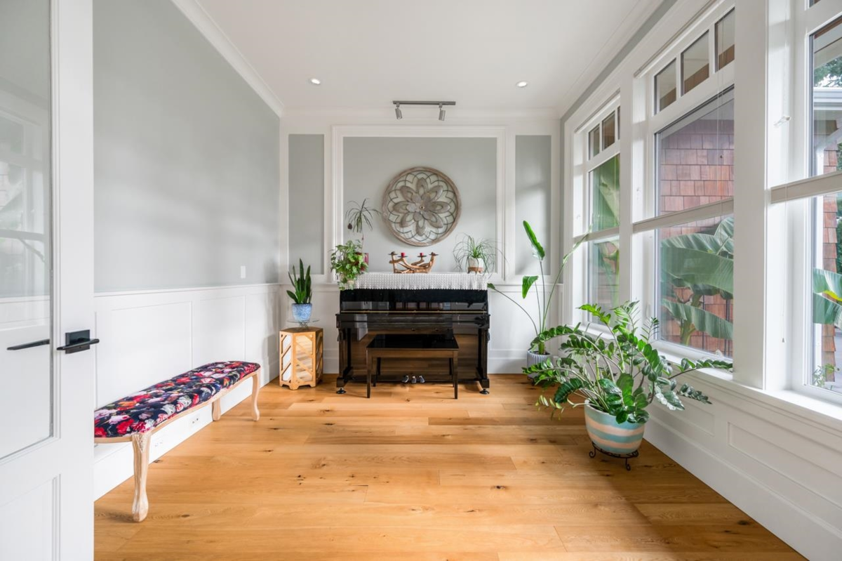 Family Room Photo of 50 Georgia Wynd, Delta, BC