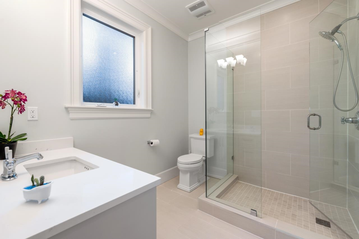 Hallway Photo of 50 Georgia Wynd, Delta, BC