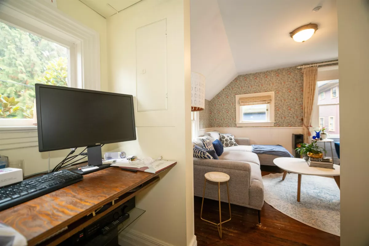 Guest Bathroom Photo of 1119 Pendrell Street, Vancouver, BC