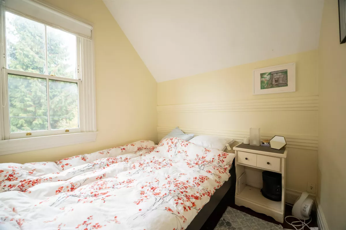 Laundry Room Photo of 1119 Pendrell Street, Vancouver, BC