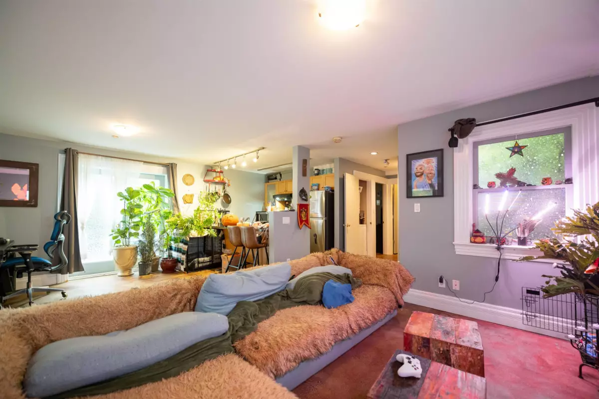 Staircase Photo of 1119 Pendrell Street, Vancouver, BC