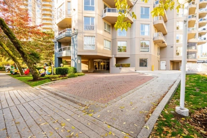301 1185 Quayside Drive, New Westminster, BC, New Westminster — Apartment/Condo for sale