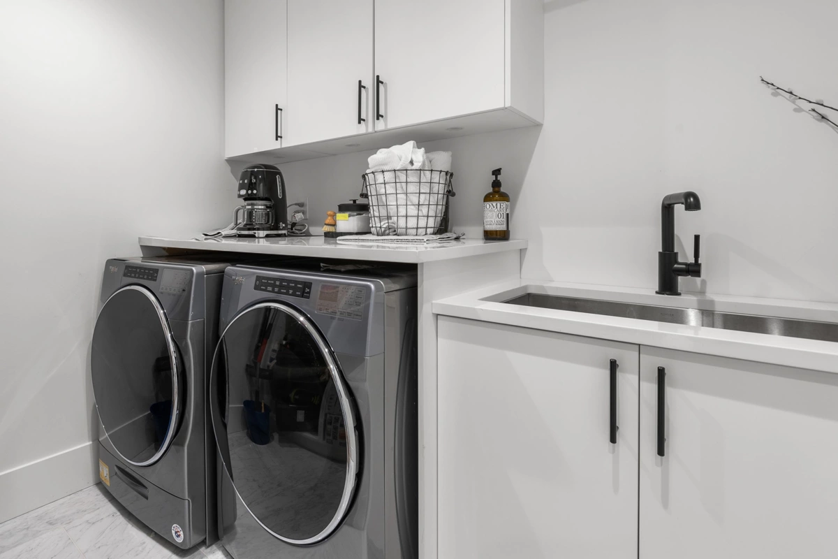 Outdoor Patio Photo of 602 14825 Thrift Avenue, White Rock, BC