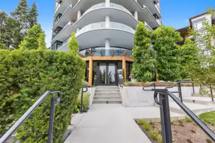 Community Amenities Photo (Clubhouse) of 602 14825 Thrift Avenue, White Rock, BC