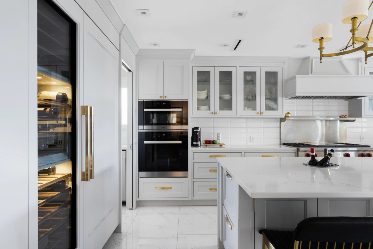 Kitchen Photo of 1388 21st Street, West Vancouver, BC