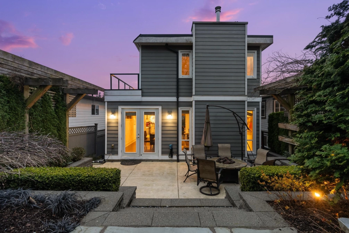 Aerial View of 838 Habgood Street, White Rock, BC