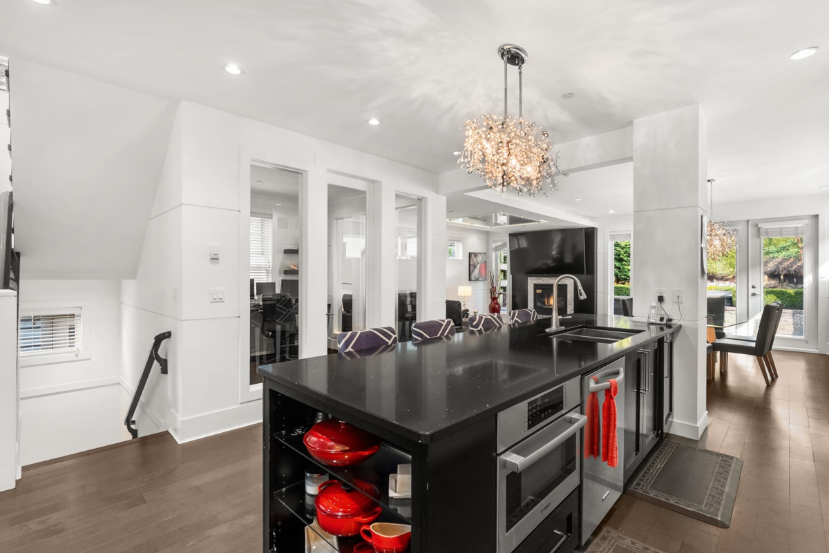 Bedroom 2 Photo of 838 Habgood Street, White Rock, BC