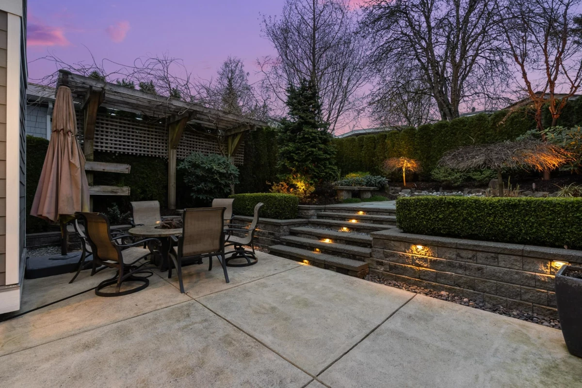 Hot Tub / Spa Photo of 838 Habgood Street, White Rock, BC