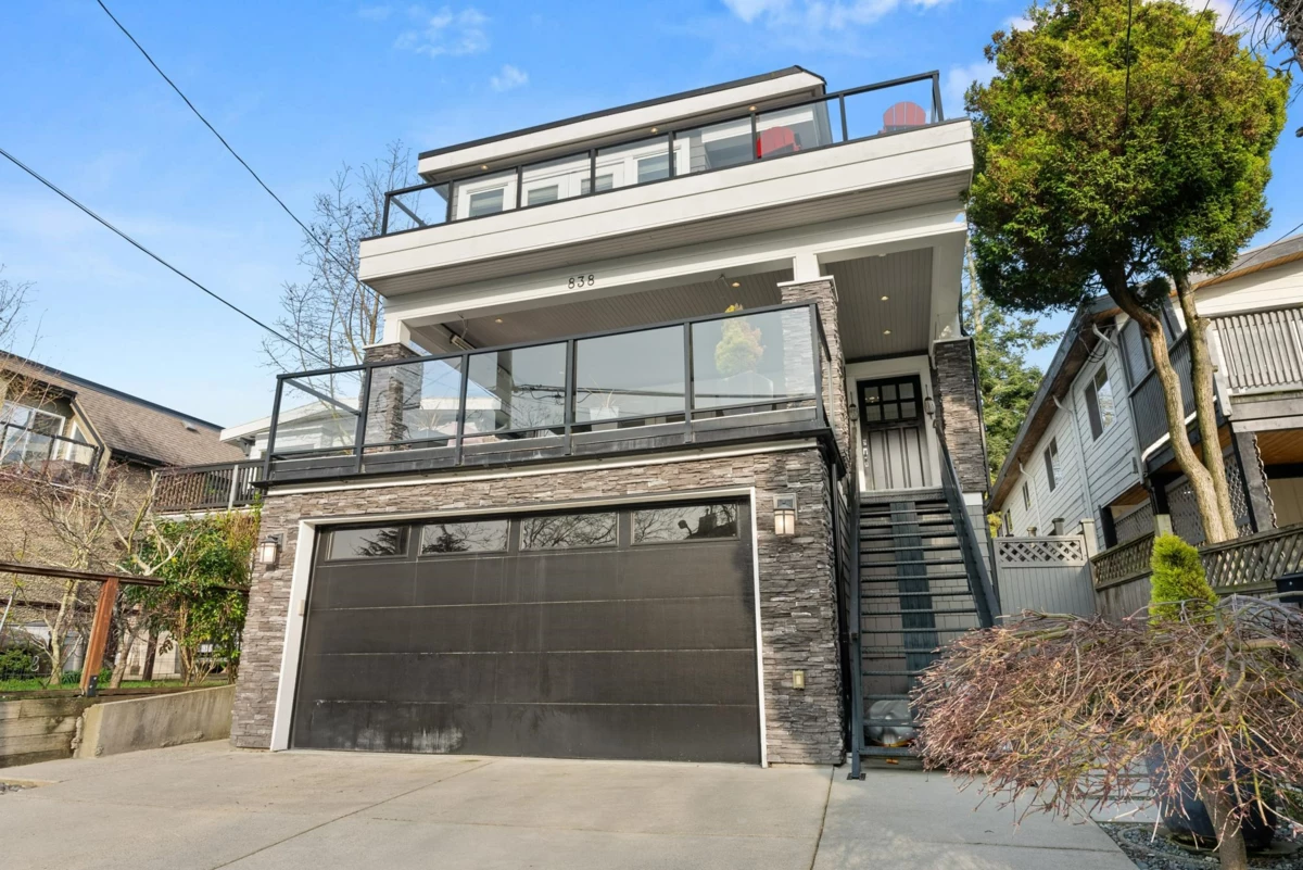Kitchen Photo of 838 Habgood Street, White Rock, BC