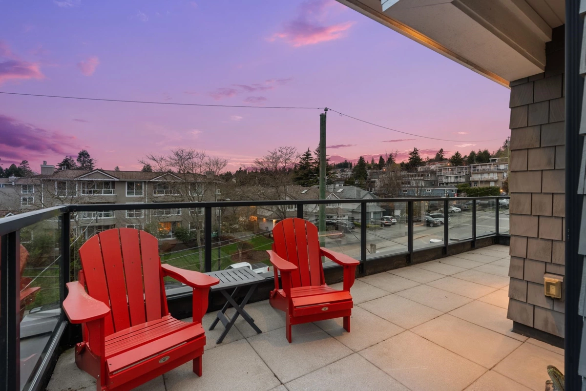 Loft / Bonus Room Photo of 838 Habgood Street, White Rock, BC