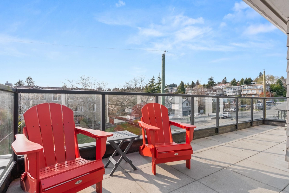 Office / Den Photo of 838 Habgood Street, White Rock, BC