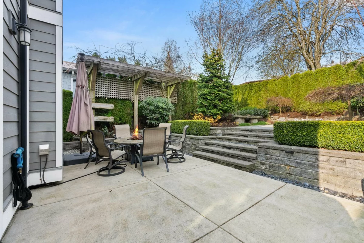 Swimming Pool Photo of 838 Habgood Street, White Rock, BC