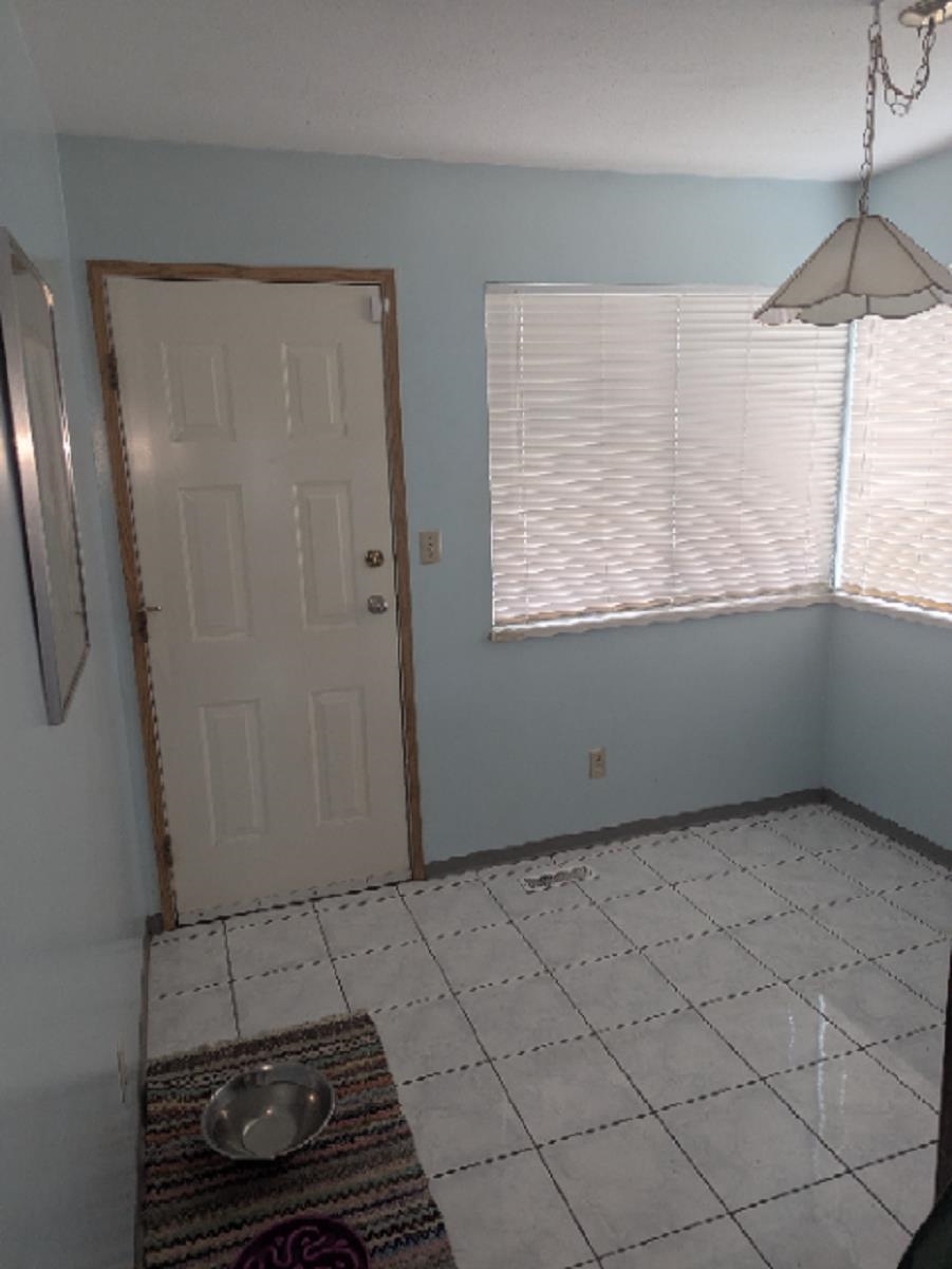 Kitchen Photo of 22964 Reid Avenue, Maple Ridge, BC