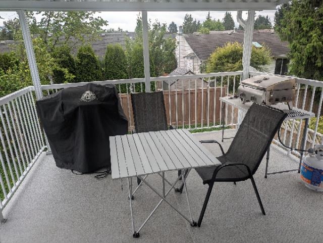 Walk-In Closet Photo of 22964 Reid Avenue, Maple Ridge, BC