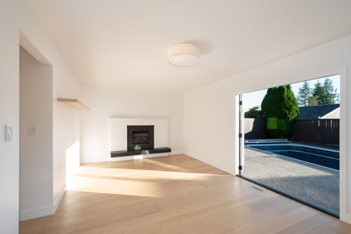 Basement Recreation Room Photo of 5 Campion Court, Port Moody, BC