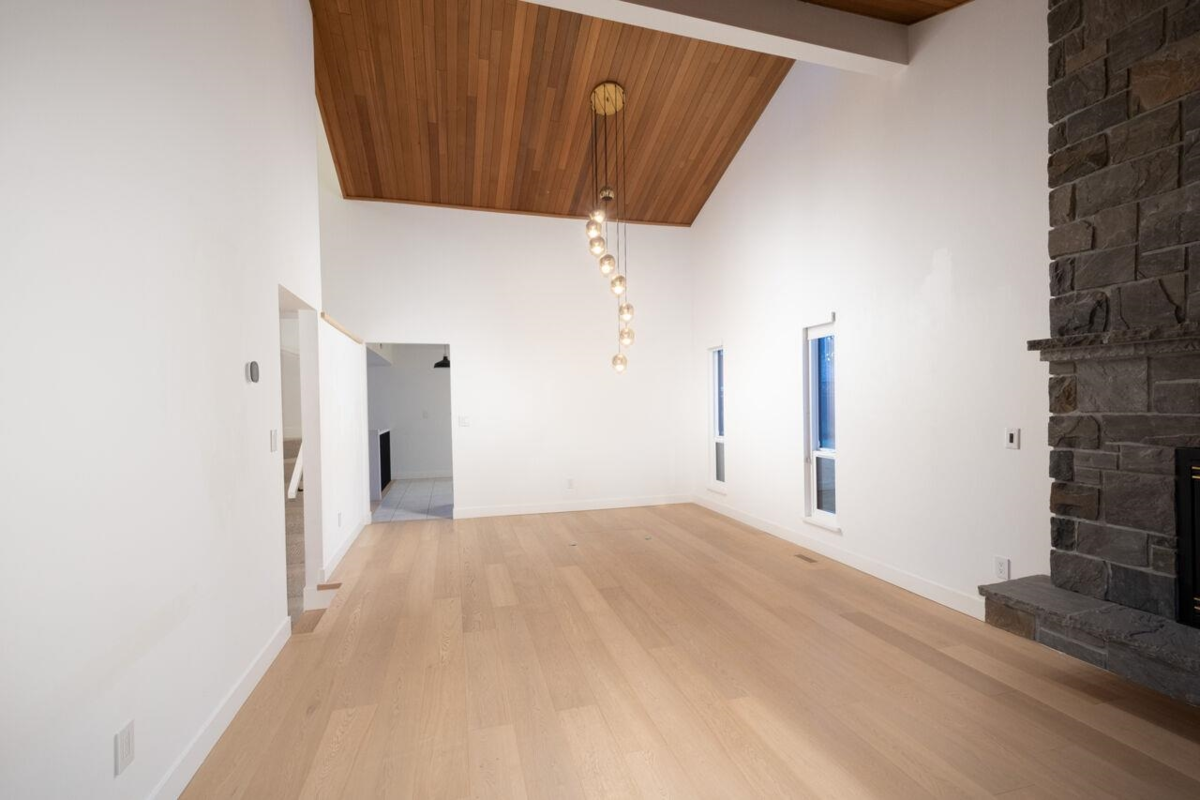 Breakfast Nook Photo of 5 Campion Court, Port Moody, BC