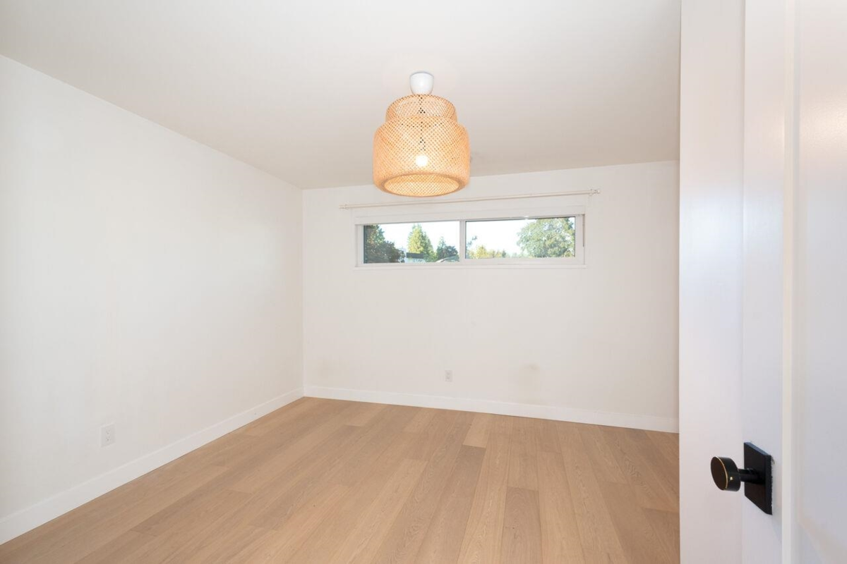 Garden / Landscaping Photo of 5 Campion Court, Port Moody, BC