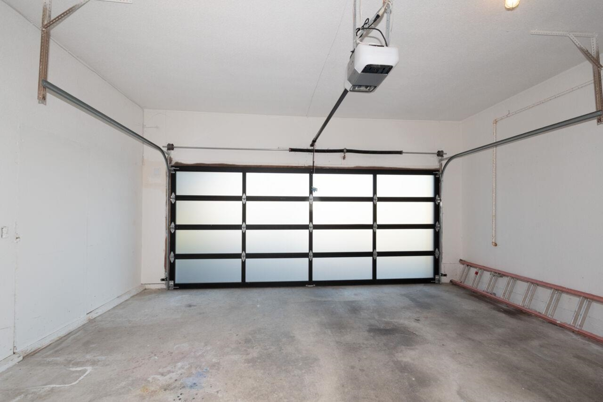 Hot Tub / Spa Photo of 5 Campion Court, Port Moody, BC