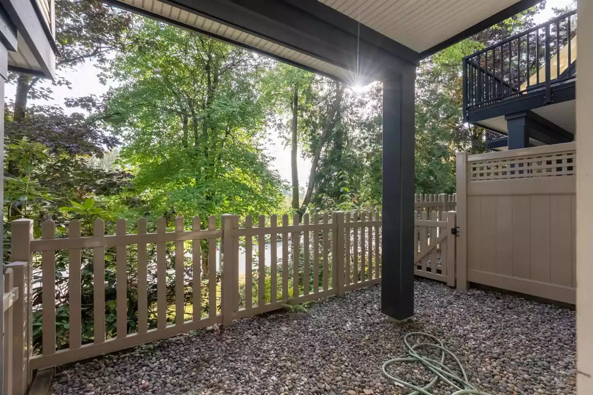 Hallway Photo of 167 9133 Government Street, Burnaby, BC