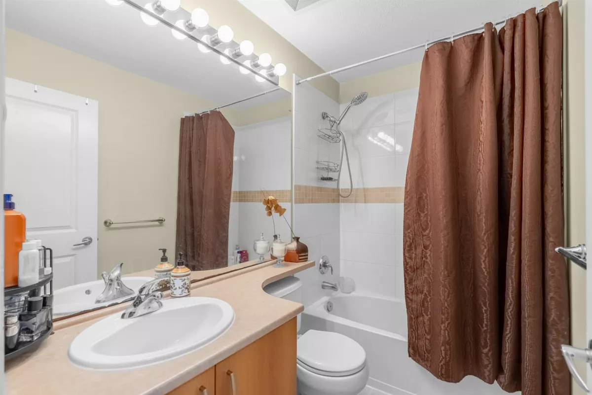 Office / Den Photo of 167 9133 Government Street, Burnaby, BC