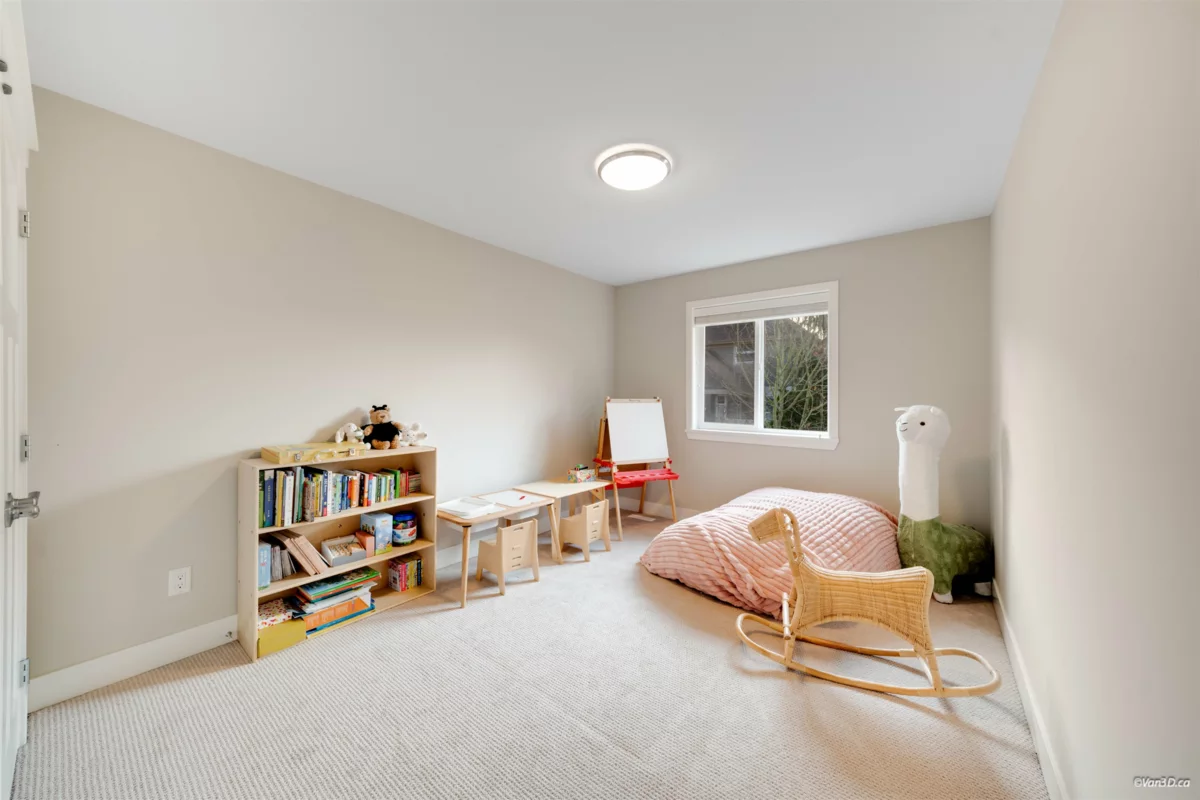 Backyard Photo of 16076 28a Avenue, Surrey, BC