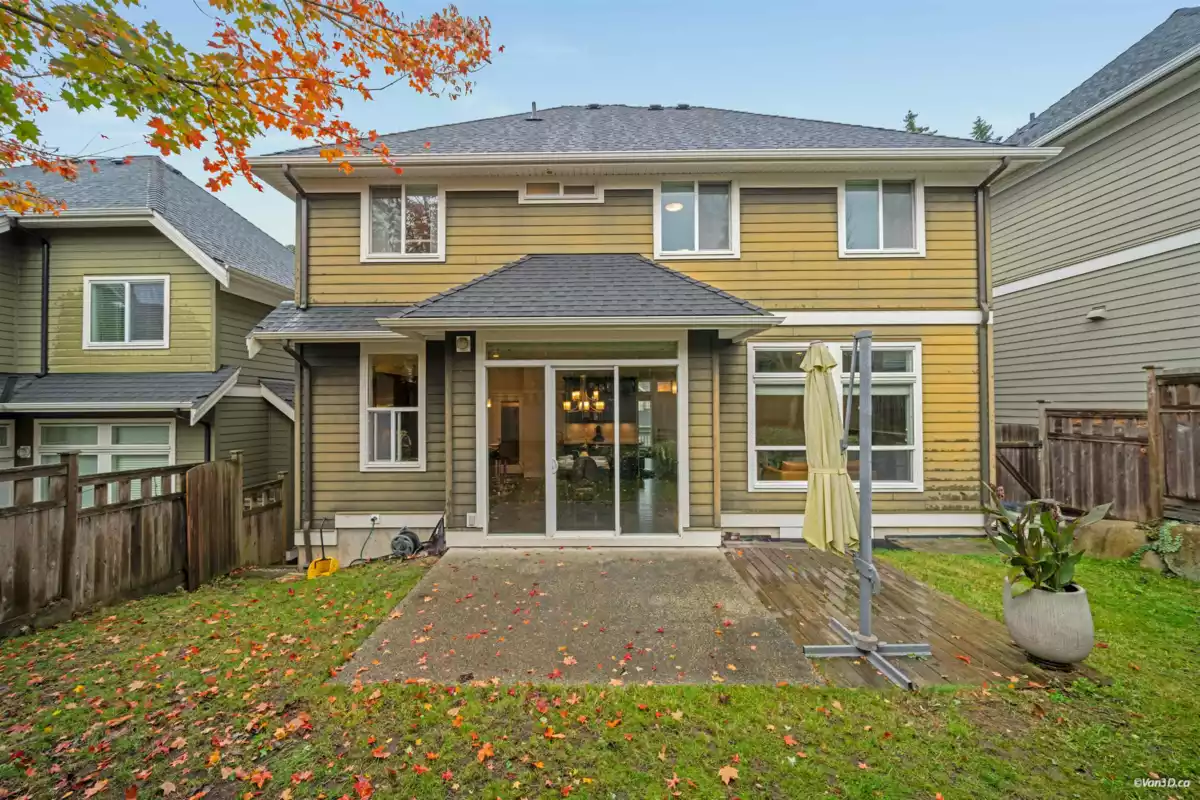 Community Amenities Photo (Clubhouse) of 16076 28a Avenue, Surrey, BC