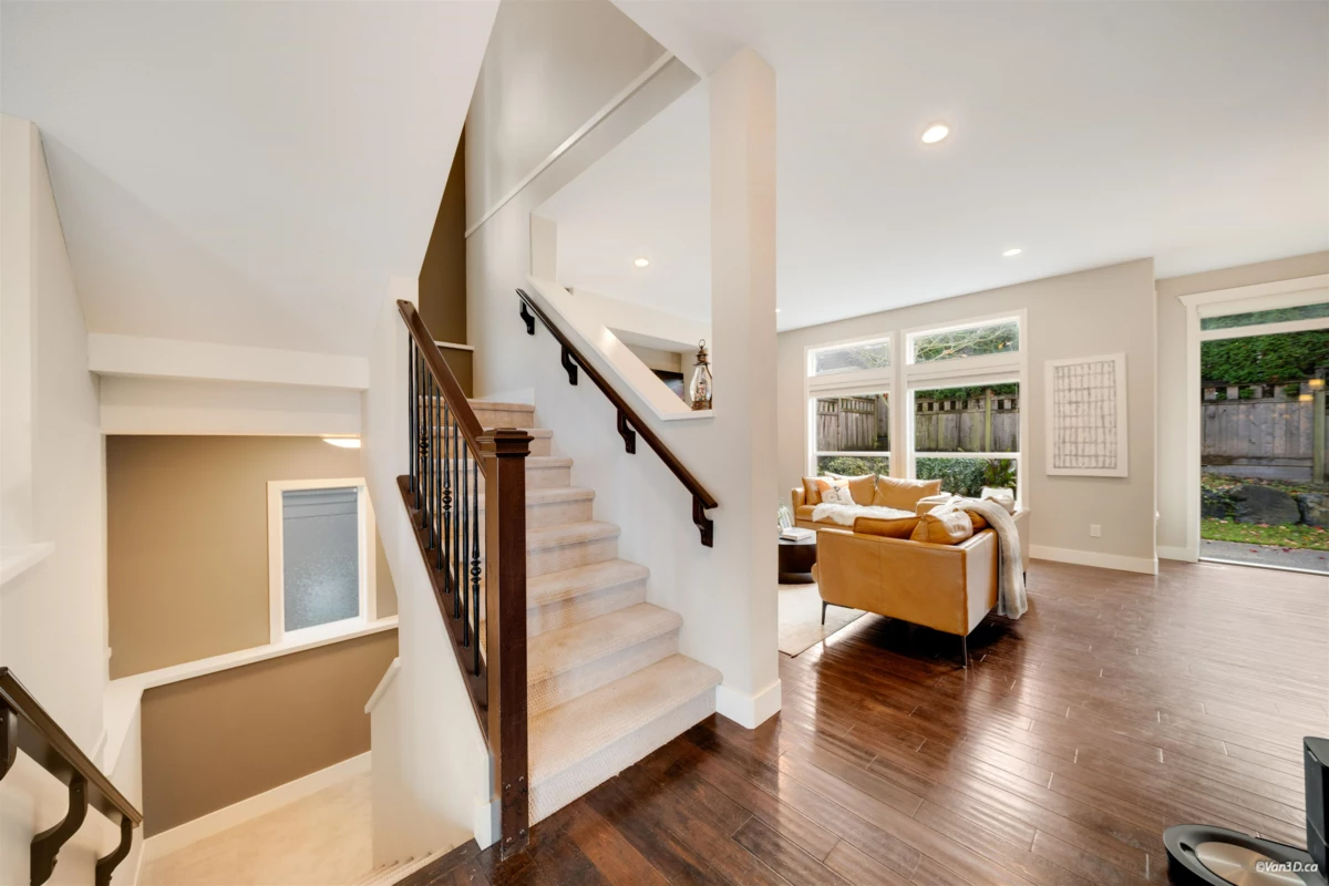 Loft / Bonus Room Photo of 16076 28a Avenue, Surrey, BC