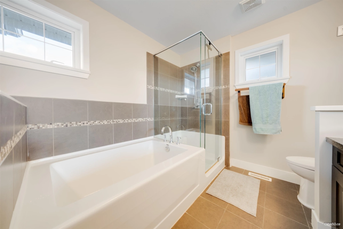 Outdoor Patio Photo of 16076 28a Avenue, Surrey, BC