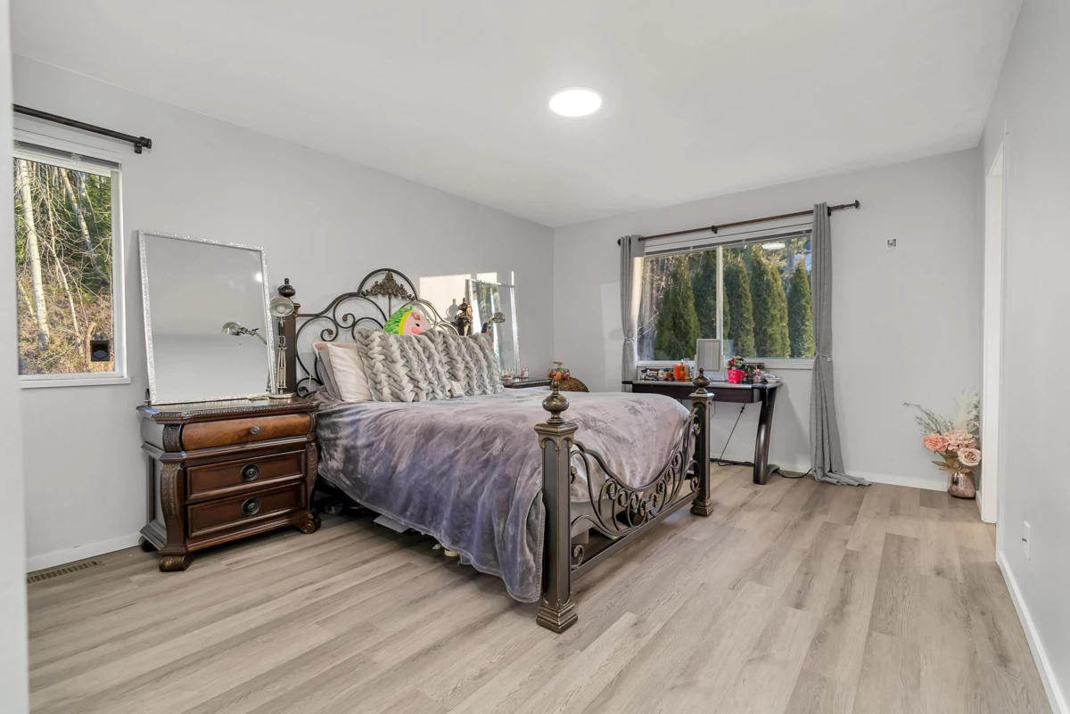 Laundry Room Photo of 35486 Sandy Hill Road, Abbotsford, BC