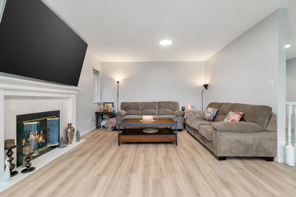 Primary Bedroom Photo of 35486 Sandy Hill Road, Abbotsford, BC