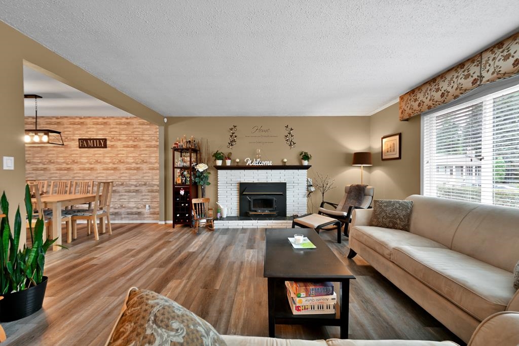 Dining Area Photo of 4570 Uplands Drive, Langley, BC