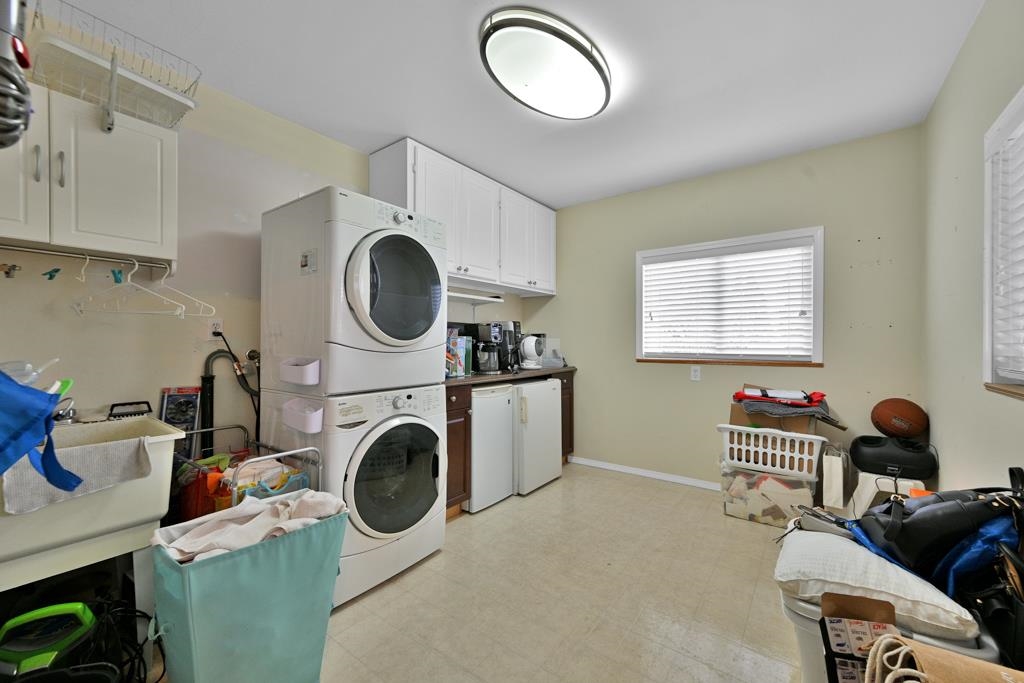 Staircase Photo of 4570 Uplands Drive, Langley, BC