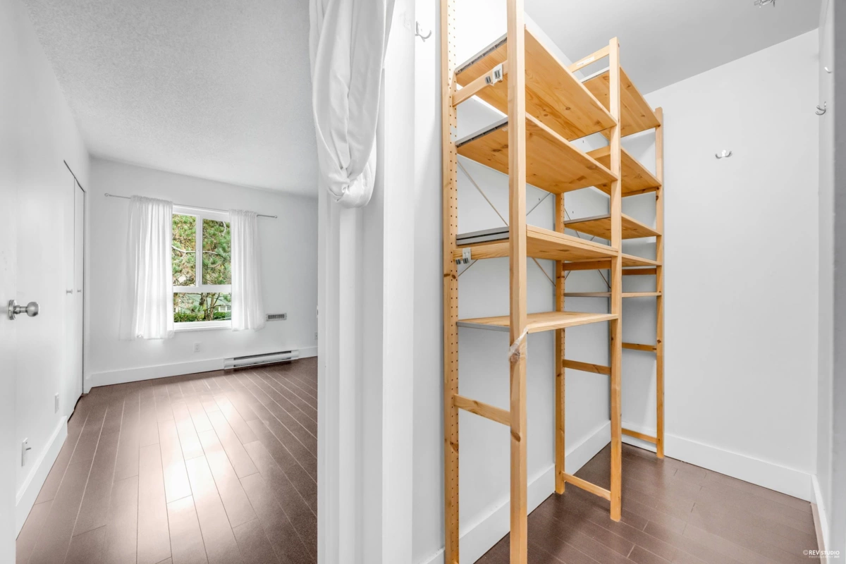 Loft / Bonus Room Photo of 309 825 E 7th Avenue, Vancouver, BC