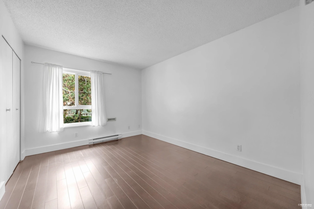 Powder Room Photo of 309 825 E 7th Avenue, Vancouver, BC