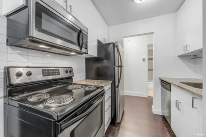 Primary Bedroom Photo of 309 825 E 7th Avenue, Vancouver, BC