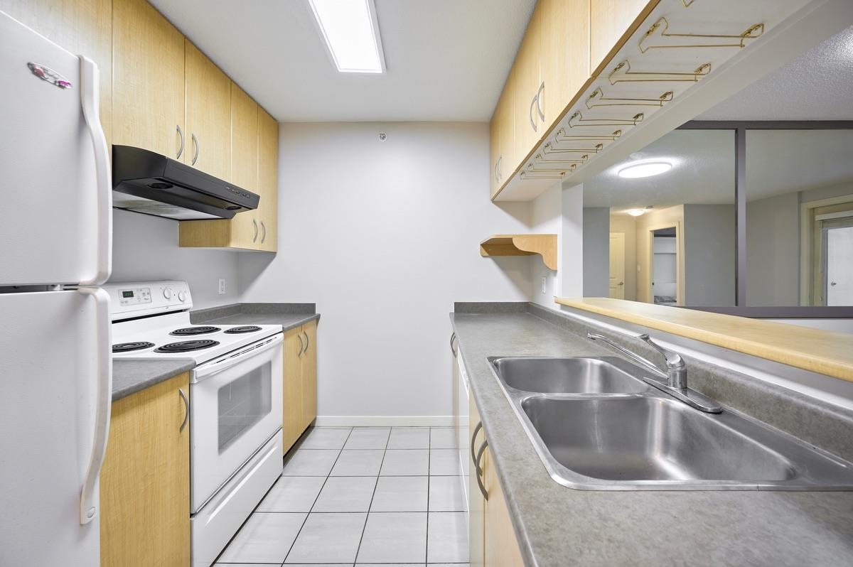 Bedroom 2 Photo of 318 3638 Vanness Avenue, Vancouver, BC