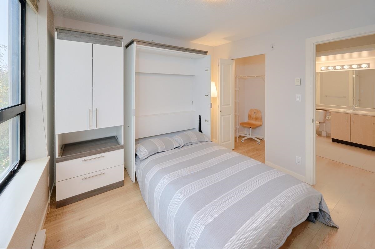 Breakfast Nook Photo of 318 3638 Vanness Avenue, Vancouver, BC