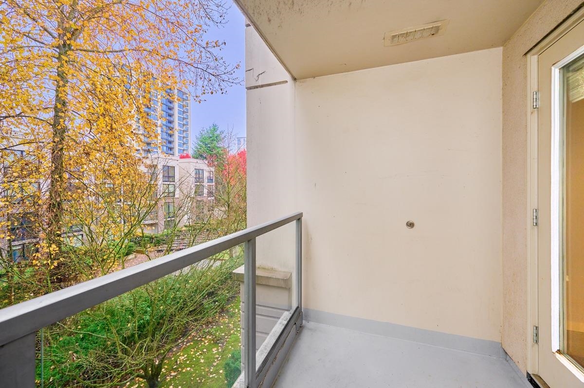 Office / Den Photo of 318 3638 Vanness Avenue, Vancouver, BC