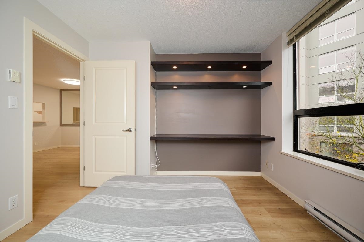 Primary Bathroom Photo of 318 3638 Vanness Avenue, Vancouver, BC