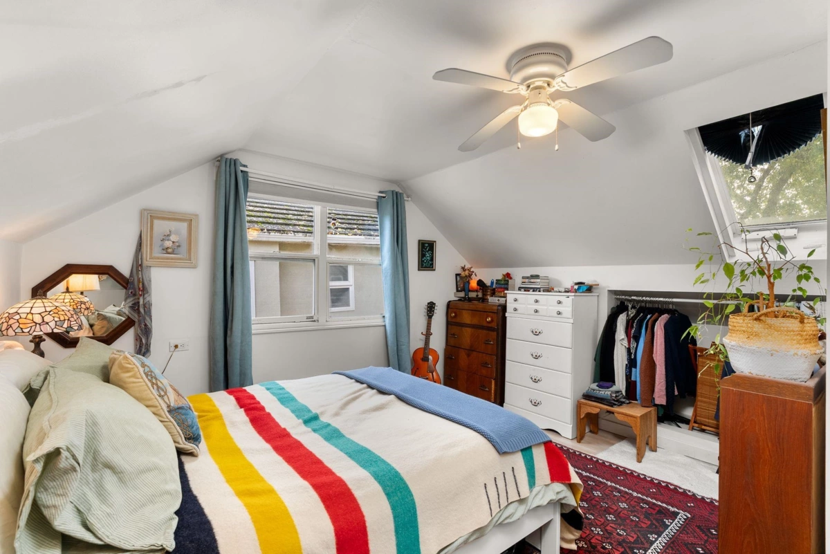 Basement Recreation Room Photo of 831 E 38th Avenue, Vancouver, BC