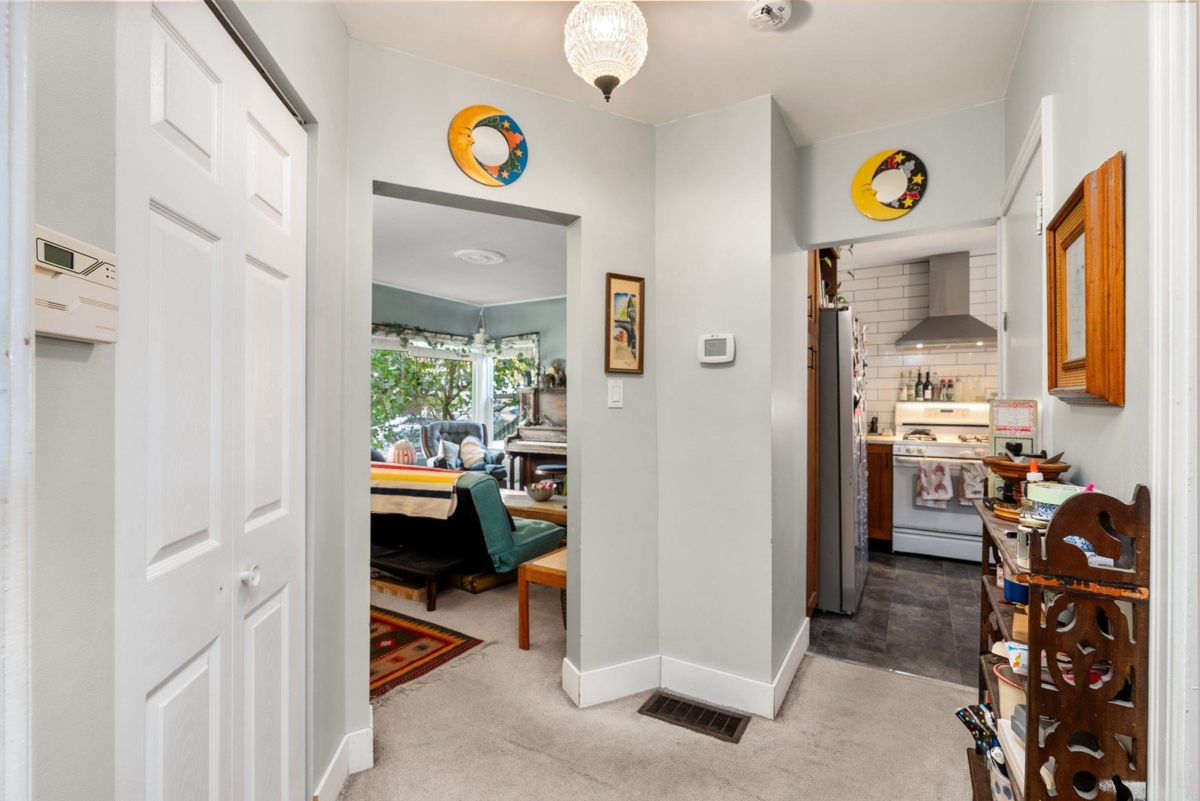 Bedroom 3 Photo of 831 E 38th Avenue, Vancouver, BC