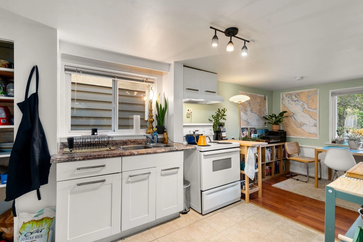 Garage Interior Photo of 831 E 38th Avenue, Vancouver, BC