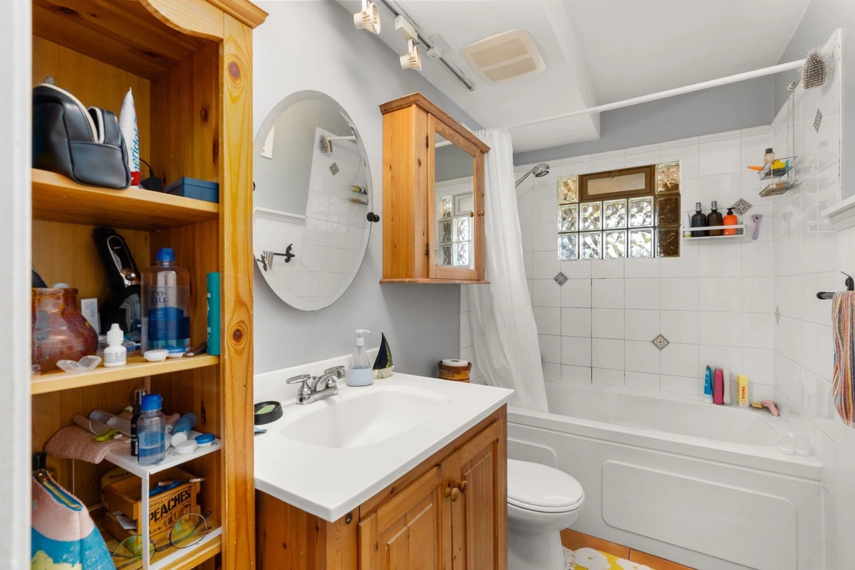 Office / Den Photo of 831 E 38th Avenue, Vancouver, BC