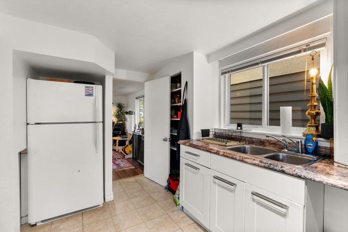 Outdoor Deck Photo of 831 E 38th Avenue, Vancouver, BC