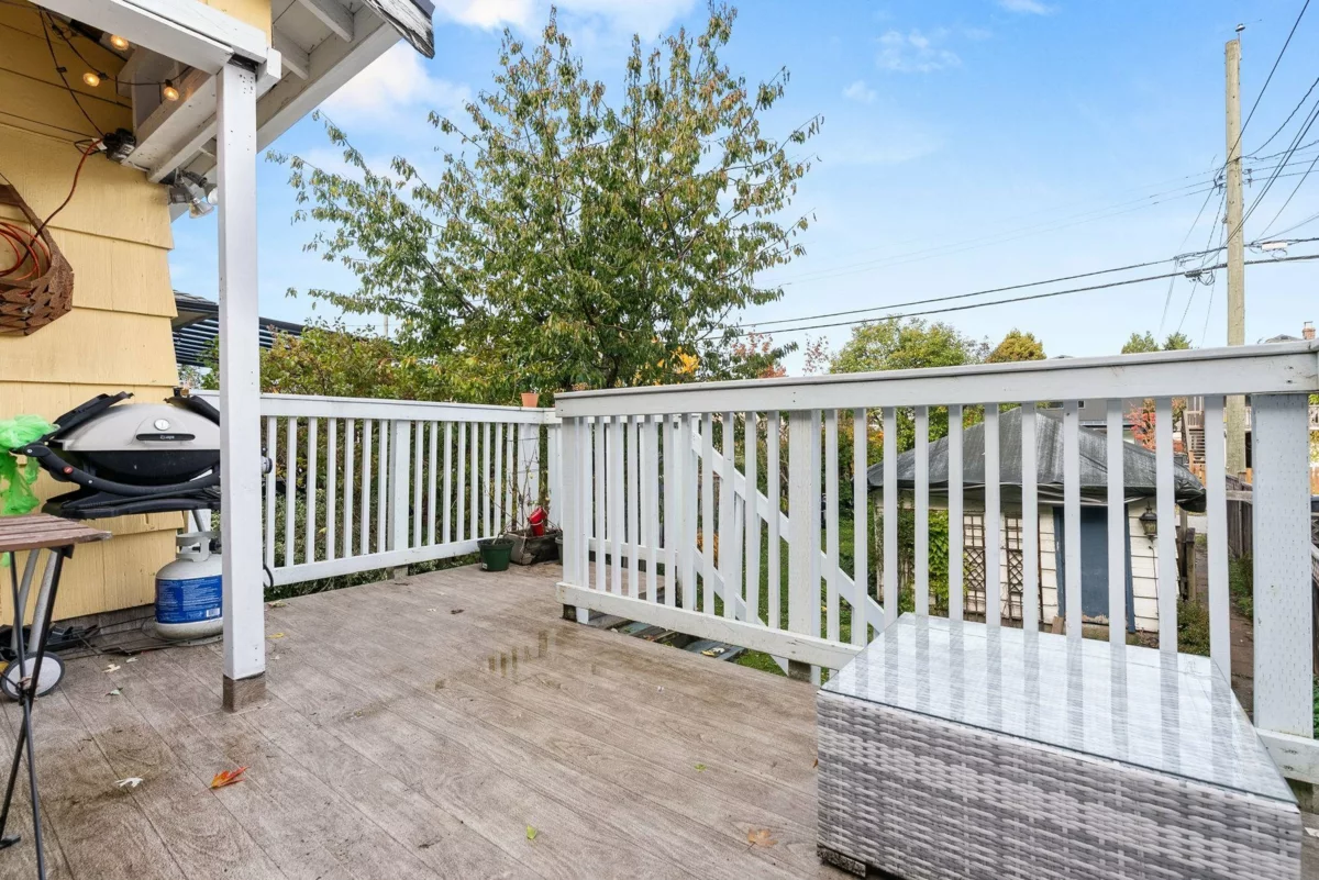 Primary Bathroom Photo of 831 E 38th Avenue, Vancouver, BC